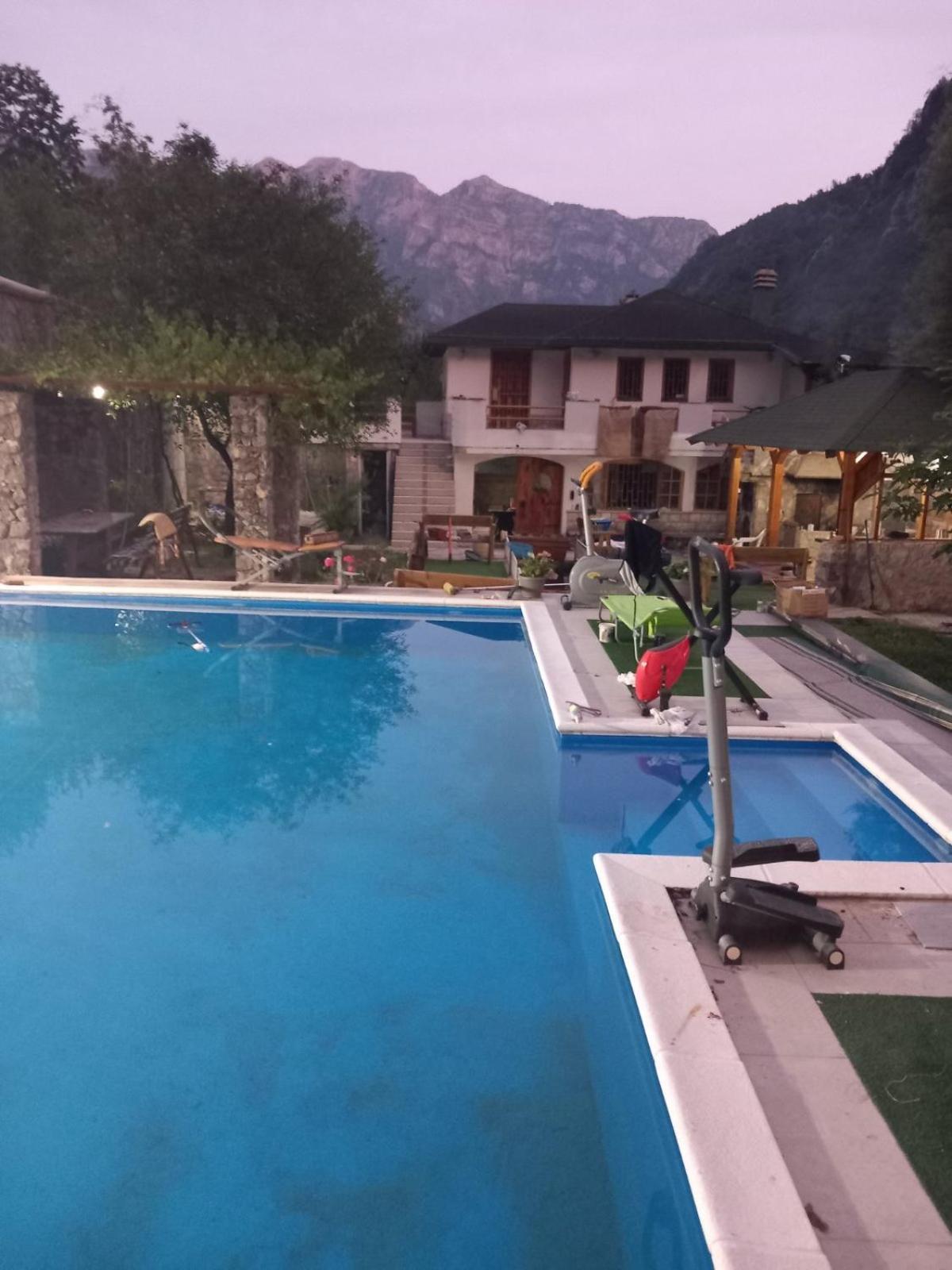 Kuca Za Odmor Sa Bazenom Diva Grabovica Villa Jablanica Kültér fotó